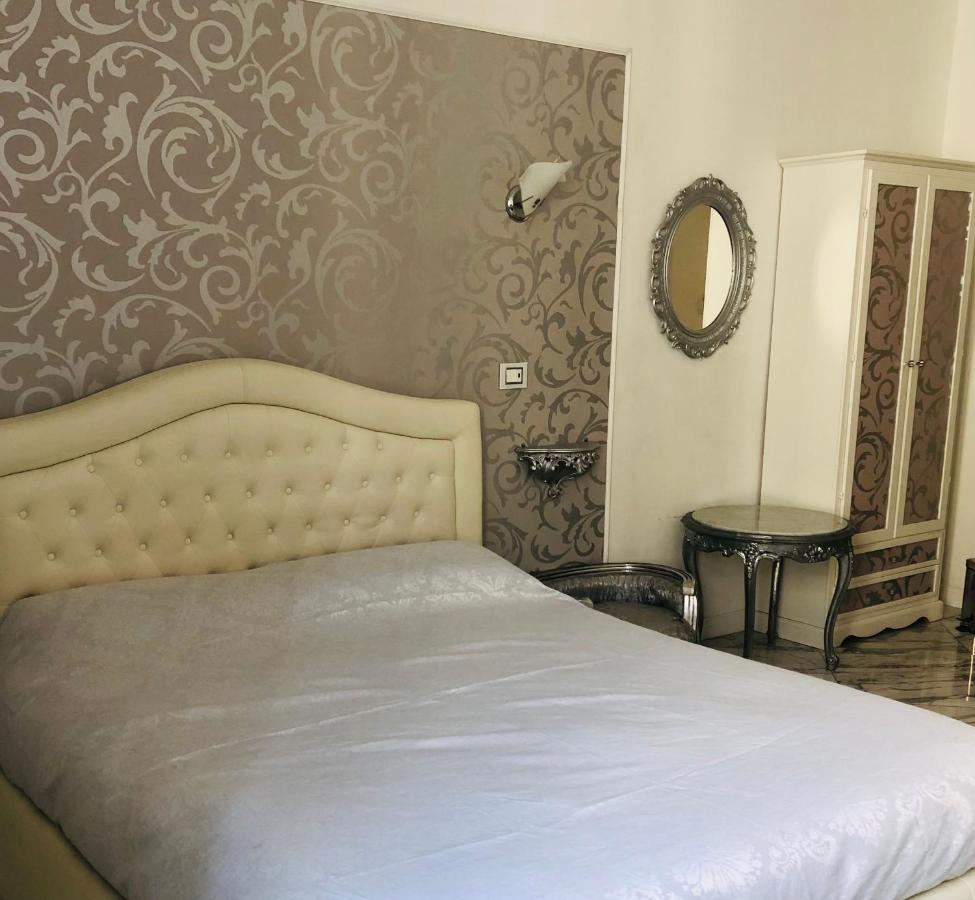 Parisa Suite Rom Exterior foto