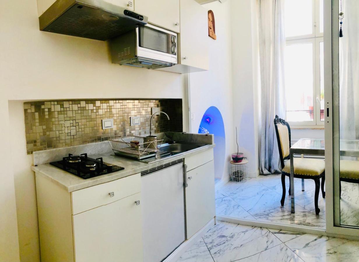Parisa Suite Rom Exterior foto