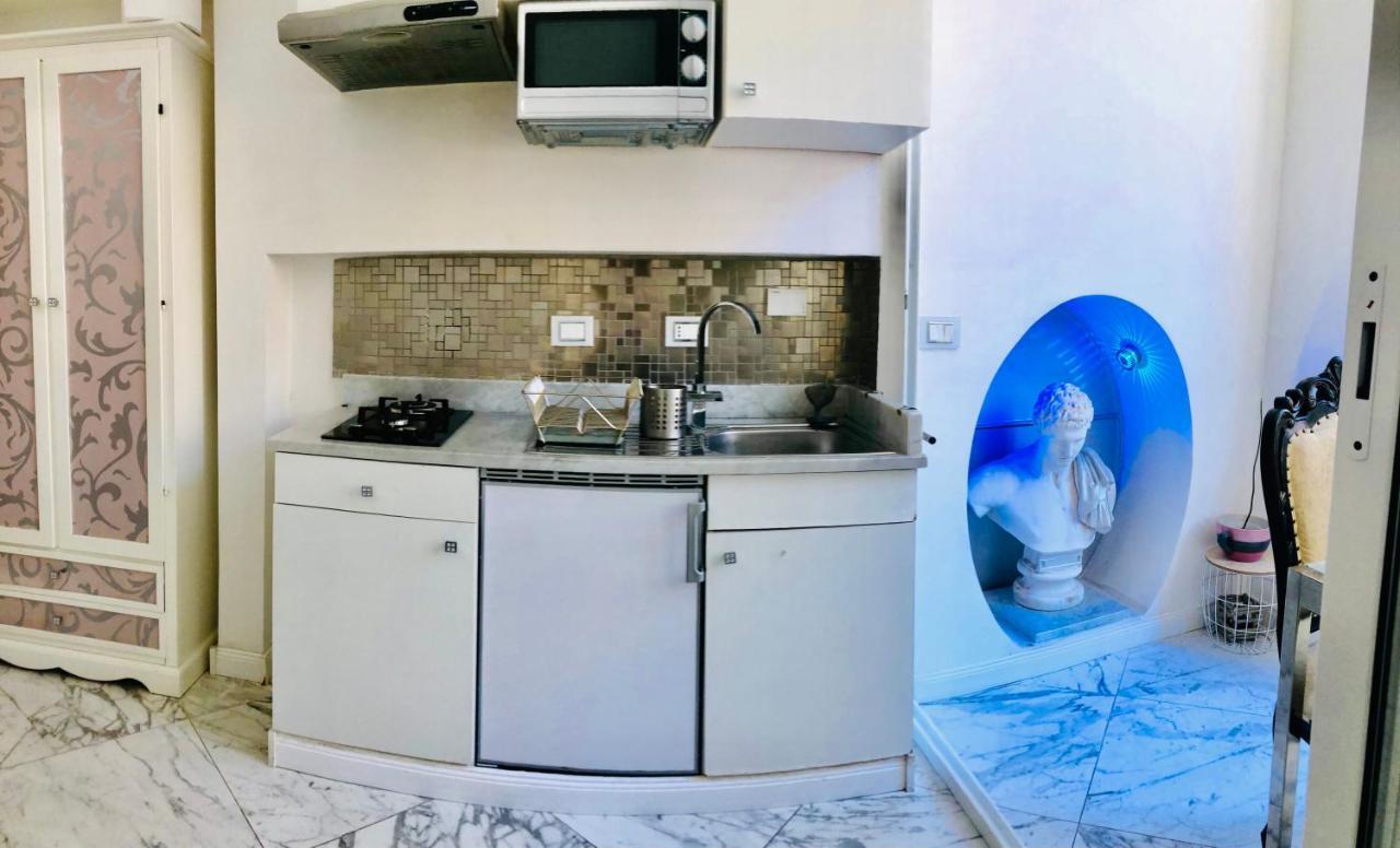 Parisa Suite Rom Exterior foto
