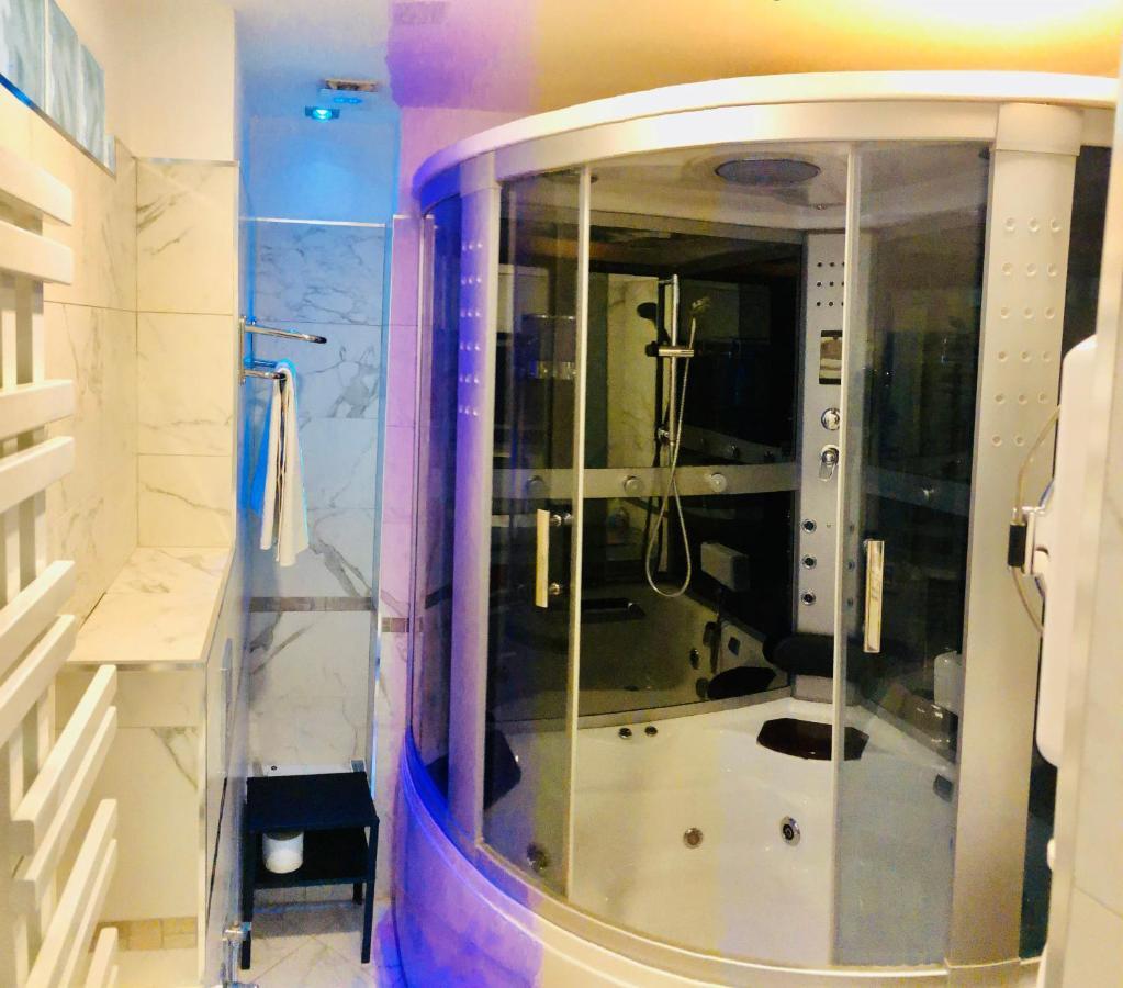 Parisa Suite Rom Exterior foto