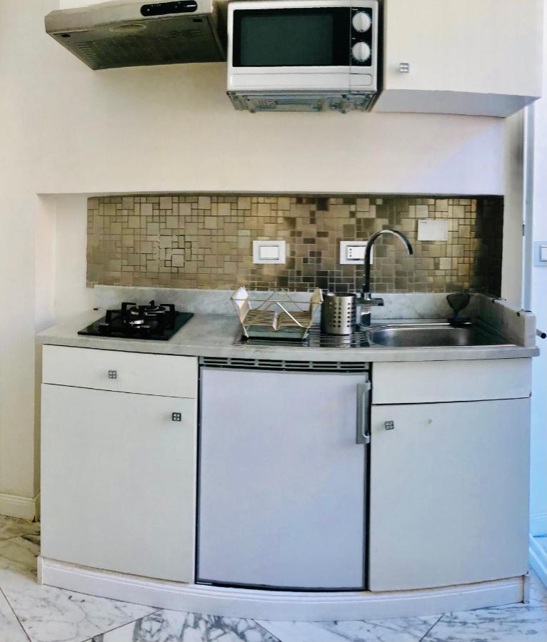 Parisa Suite Rom Exterior foto