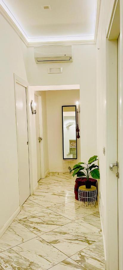 Parisa Suite Rom Exterior foto