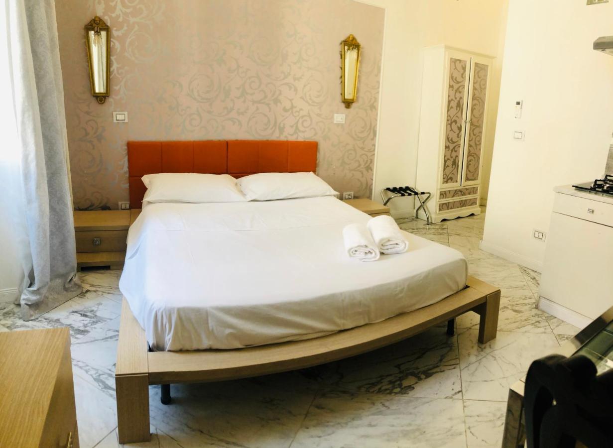 Parisa Suite Rom Exterior foto