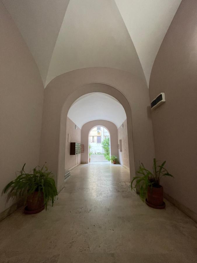 Parisa Suite Rom Exterior foto