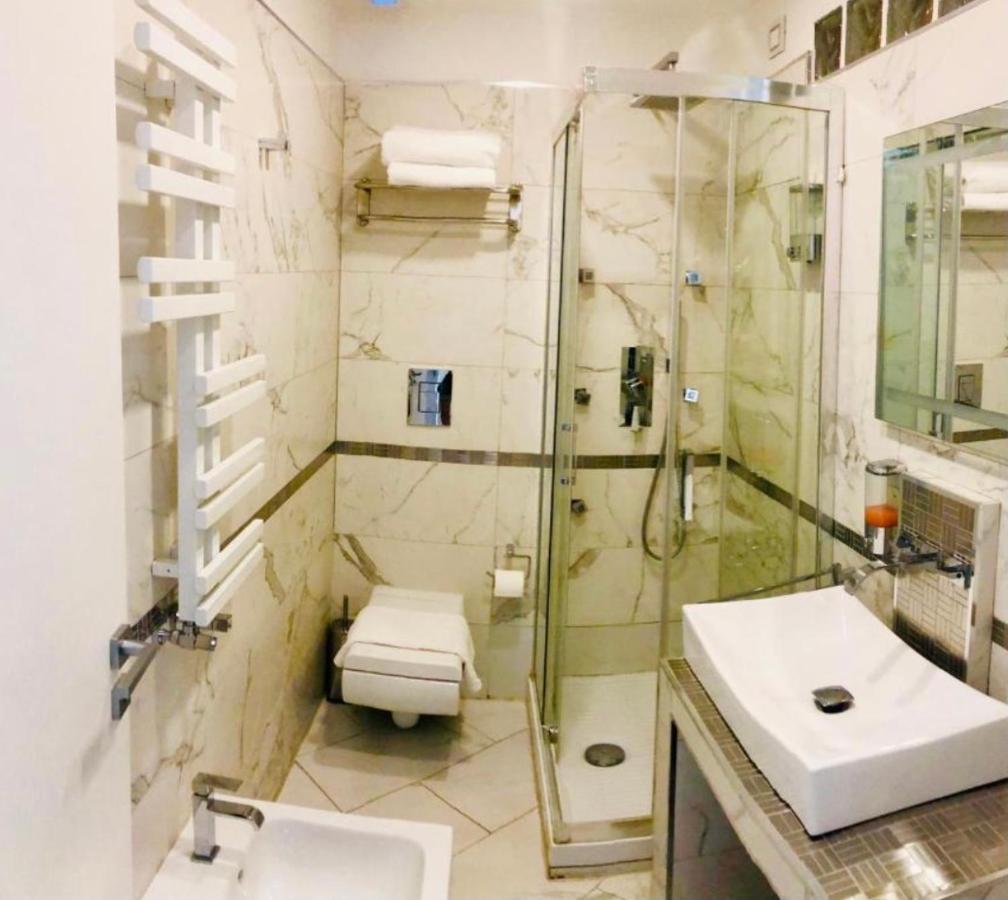 Parisa Suite Rom Exterior foto