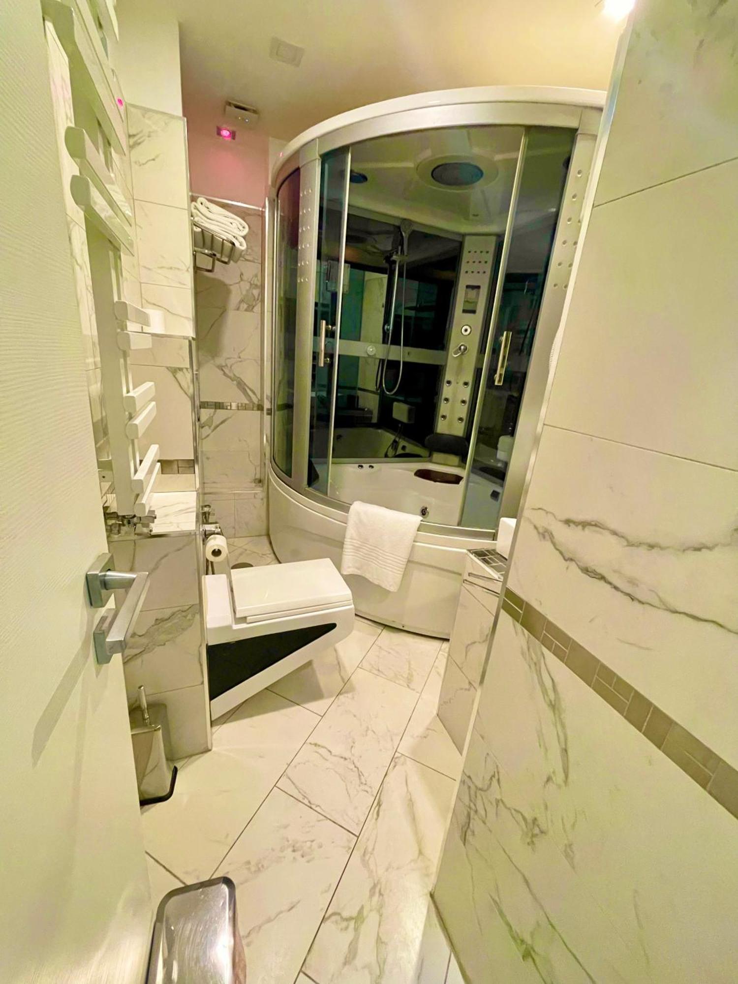 Parisa Suite Rom Exterior foto