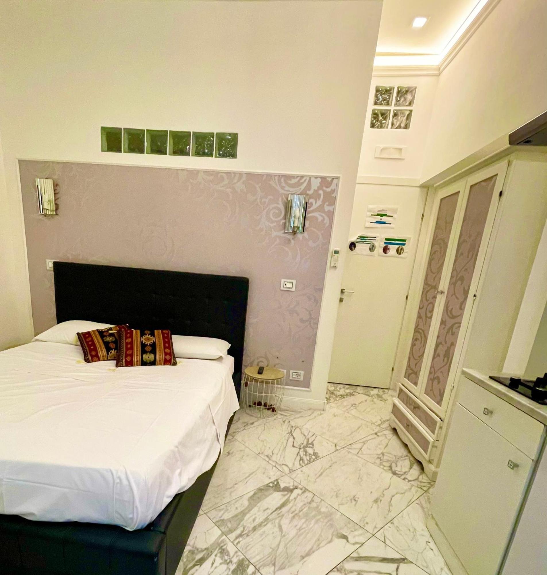 Parisa Suite Rom Exterior foto